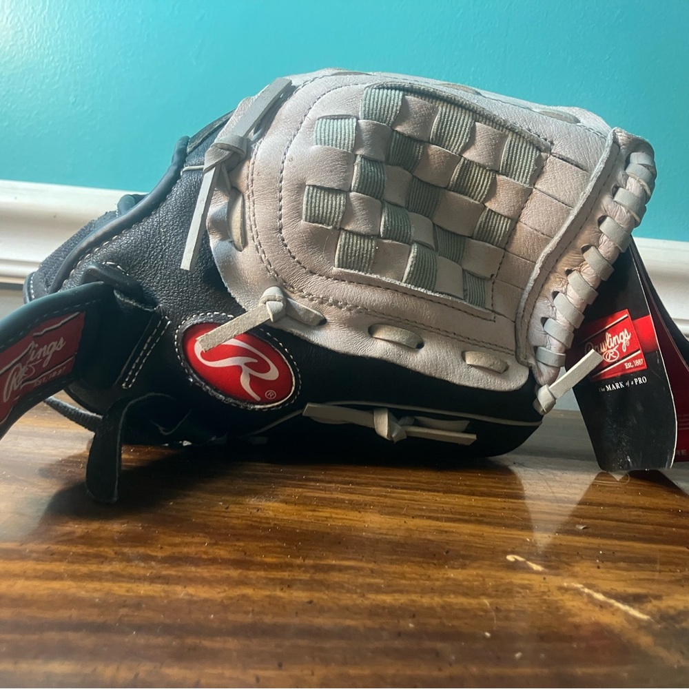 Rawlings Black and Gray Baseball Glove eft hand,11.5in, youth sure catch